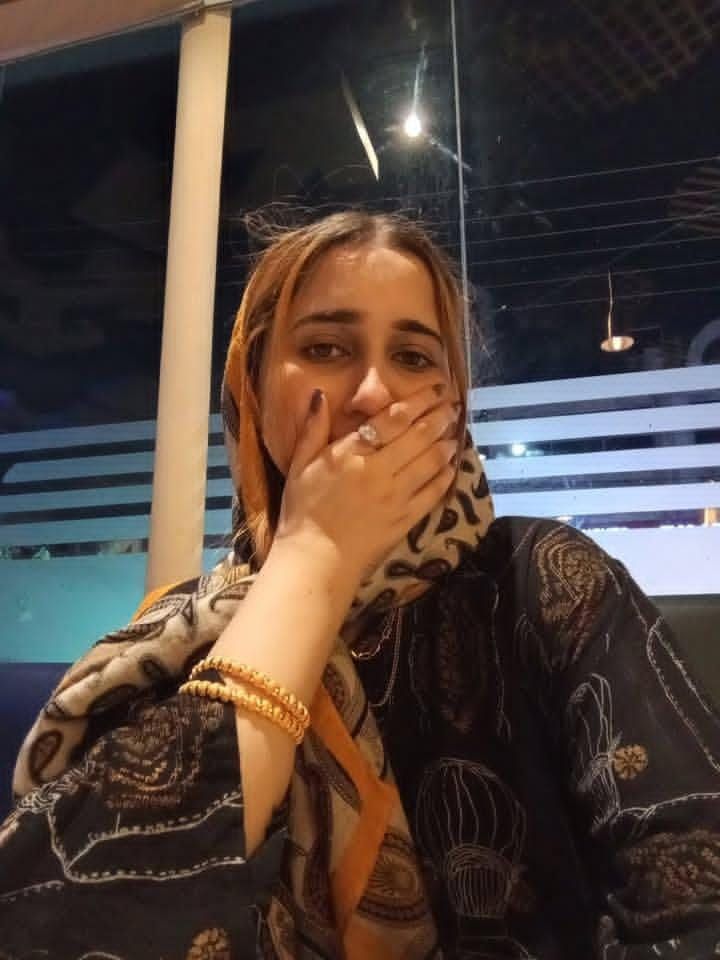 Zareen, 26
