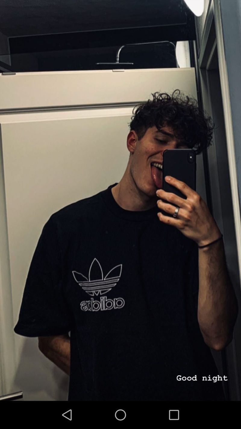 Bartek, 24