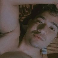 Luis Pérez, 32