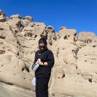 Roz, 34
