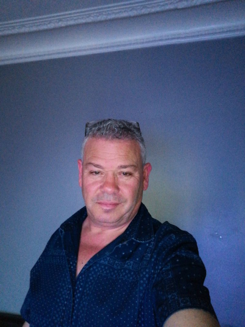 Stéphane, 60