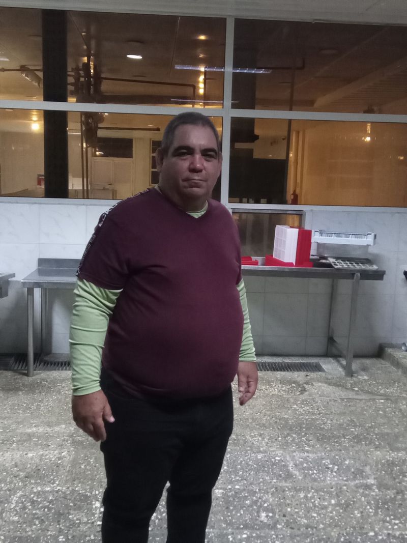 Ernesto Cabrera, 54