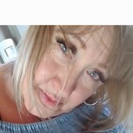 Claudia, 60