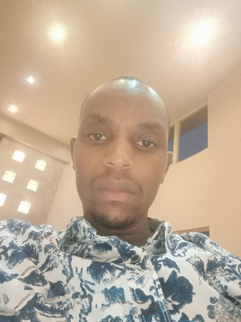 Kelvyn, 35