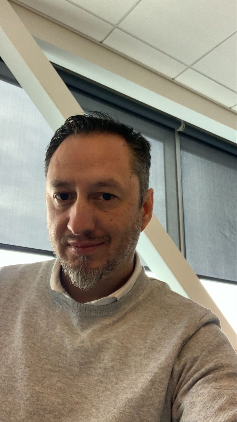 Oskar, 45