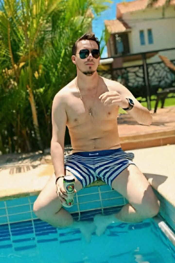 Rodrigo, 34