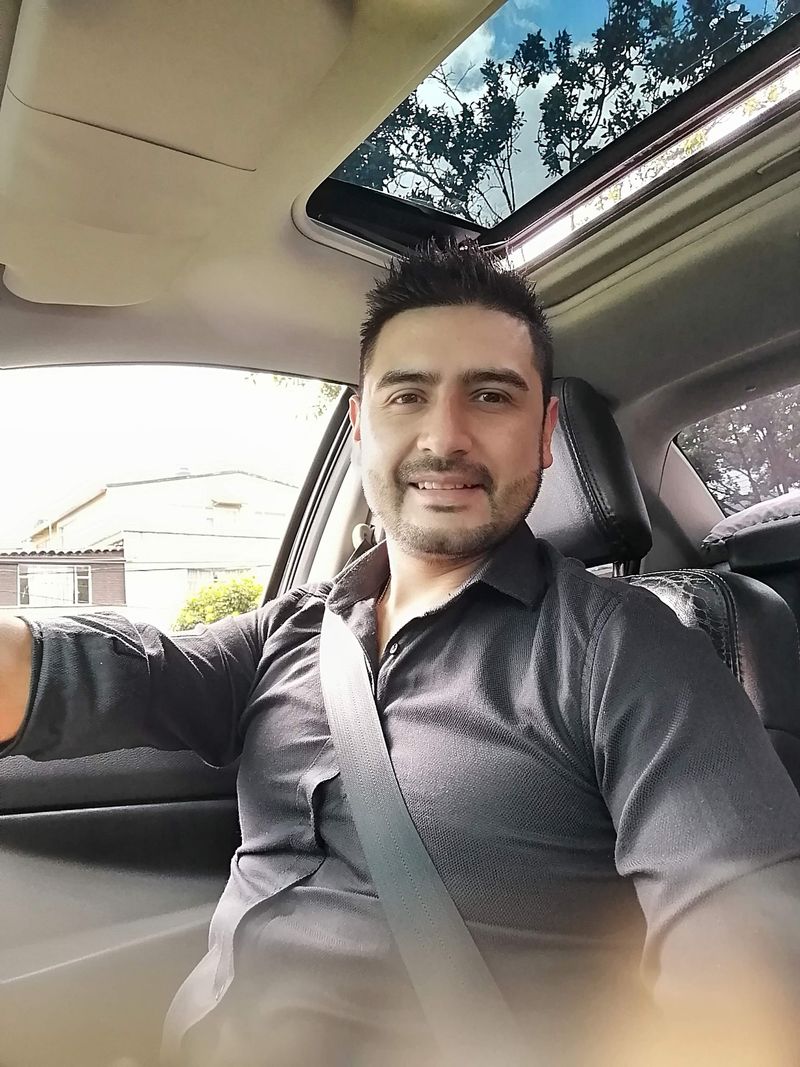 Jhon, 39