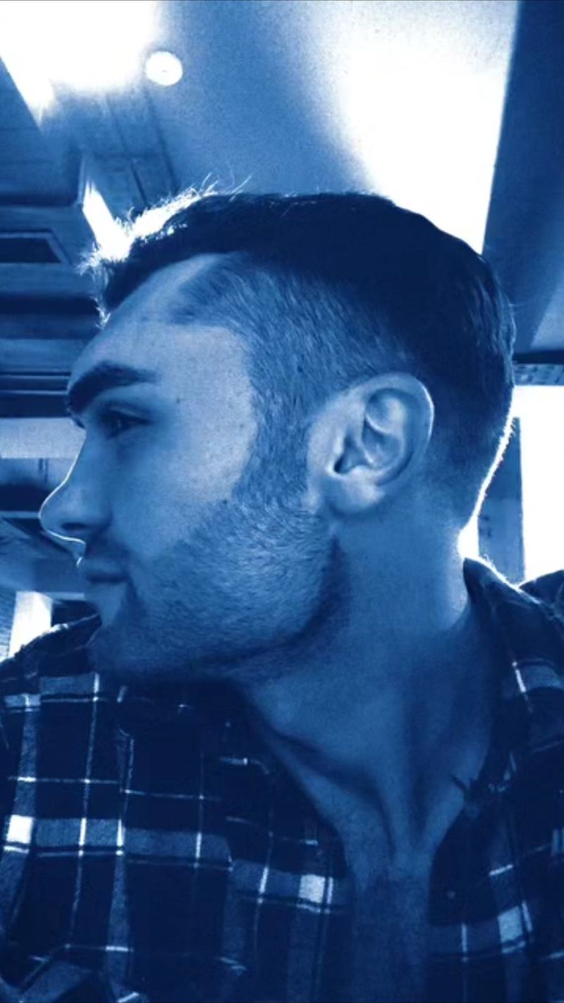 Qatiii, 24