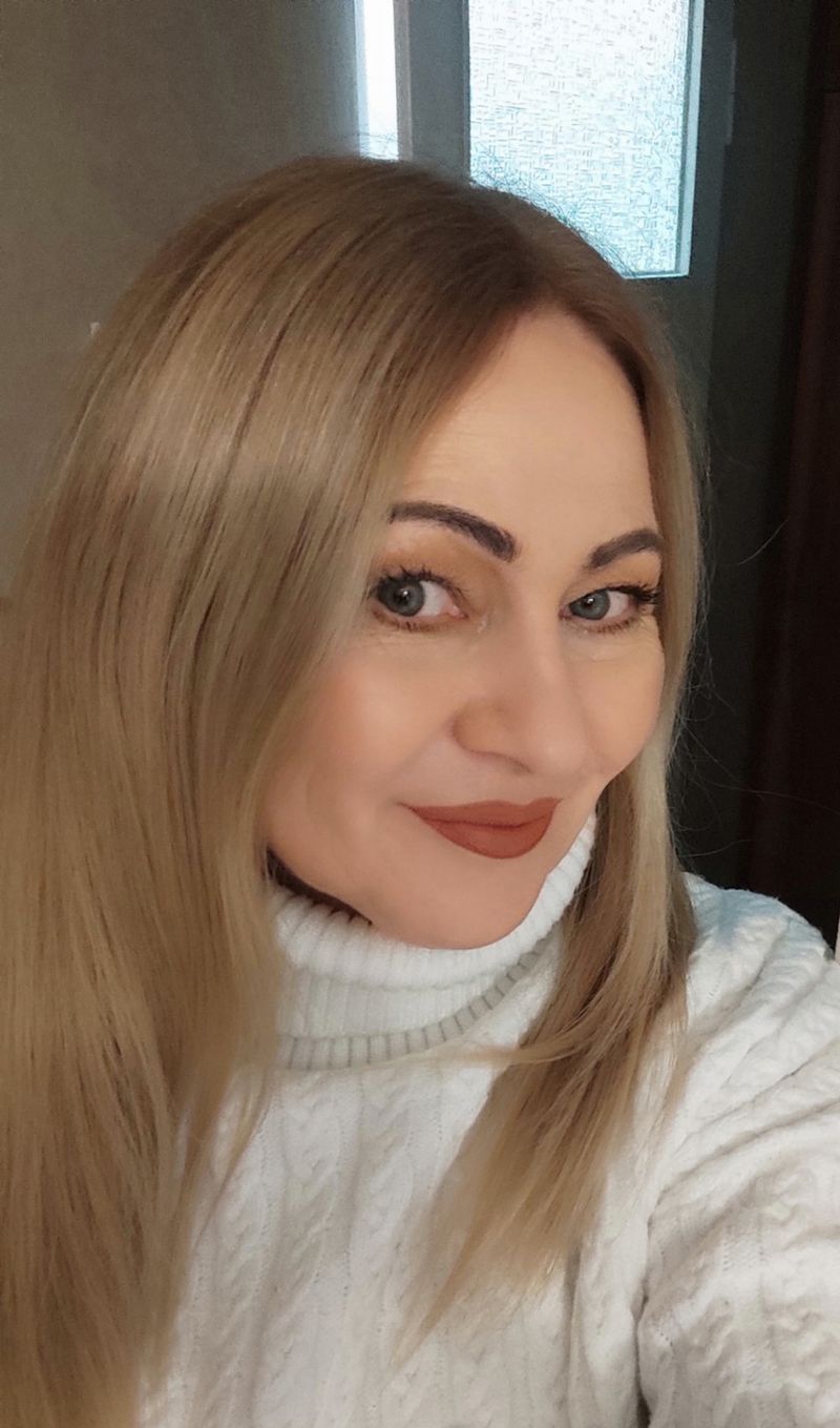 Arleta, 51