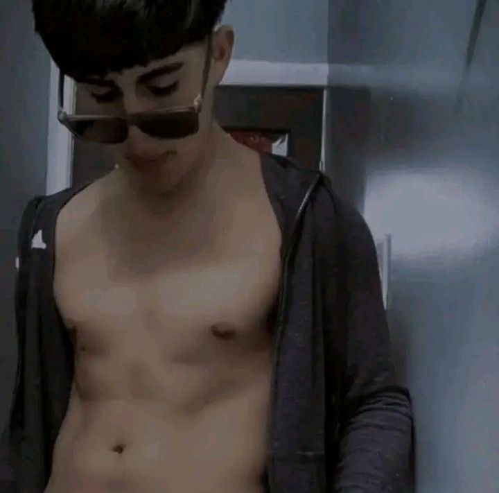 José, 19