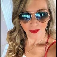 Sandra, 51