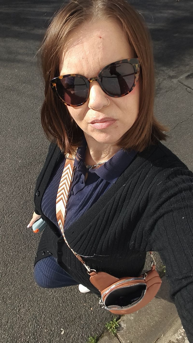 Laetitia, 42