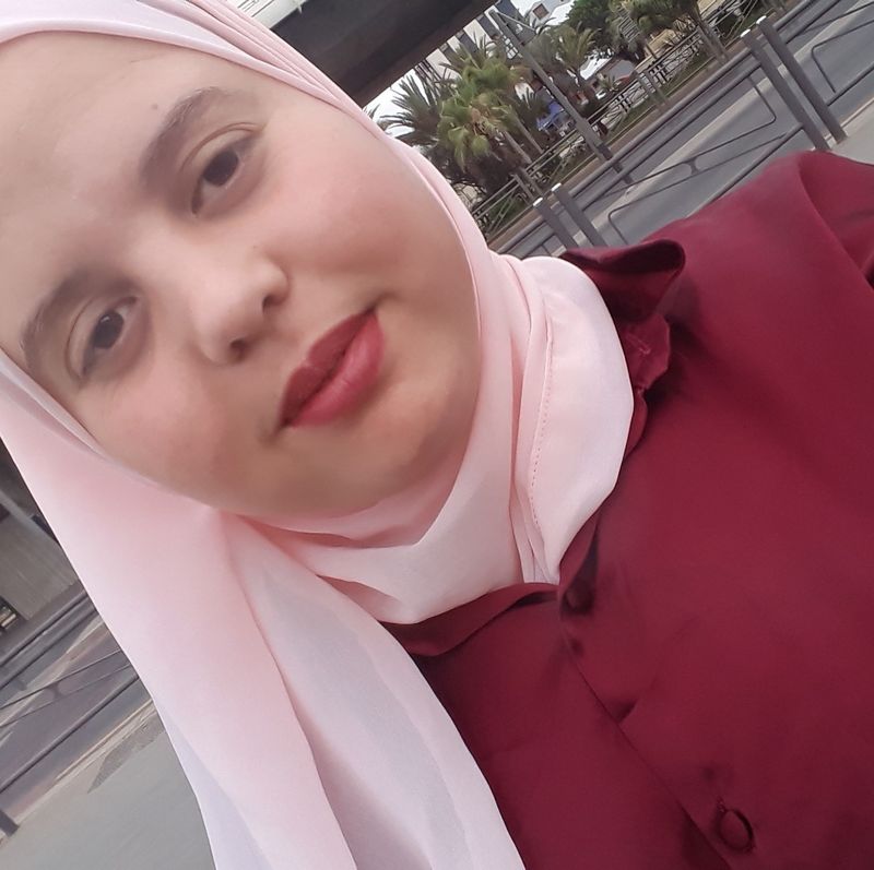Katy, 28