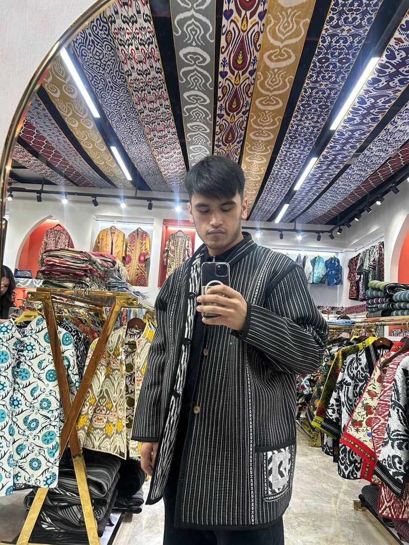 Fazliddin, 22