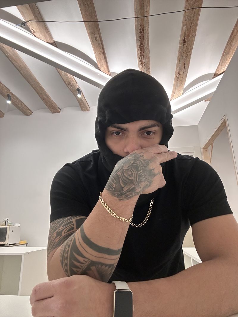 Edu, 25