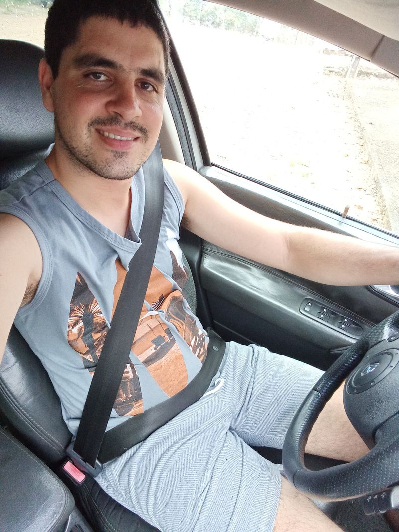 Tiago, 28