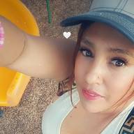 Martinez Claudia, 33