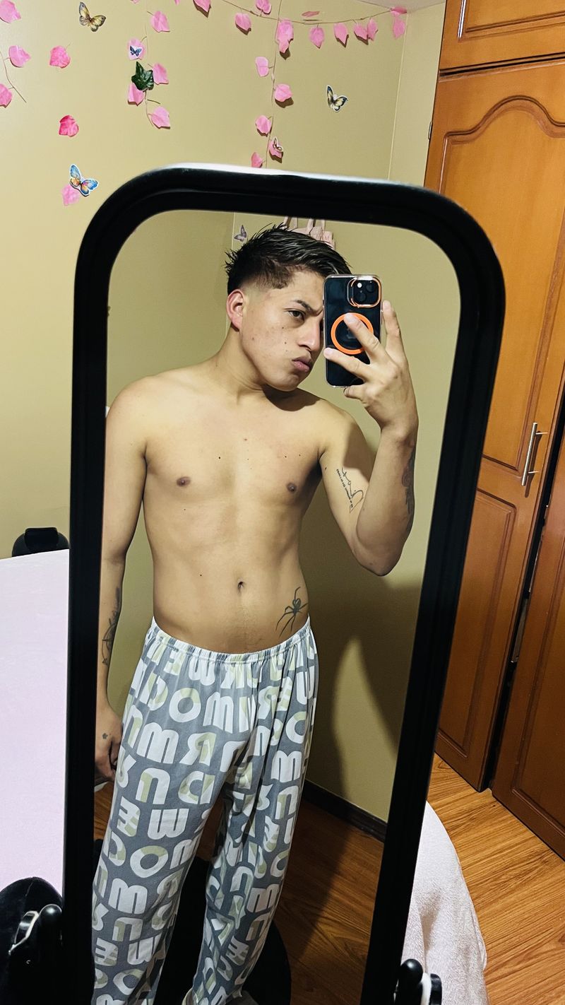 Alexander, 25