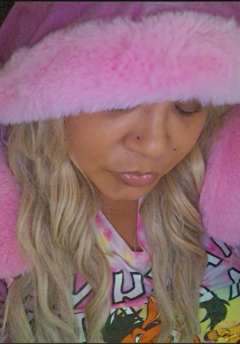 Hannah, 43