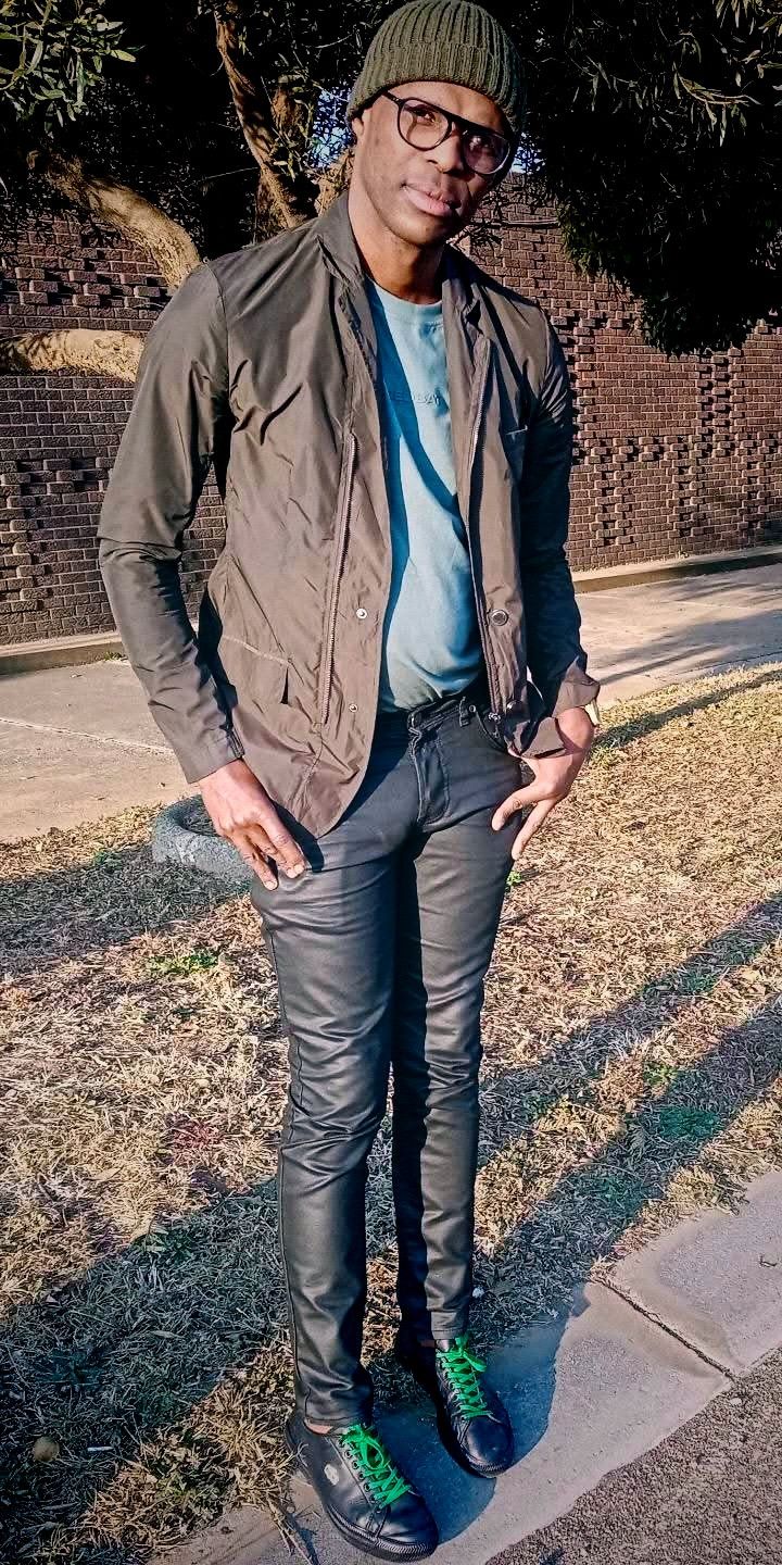 Sammy, 40