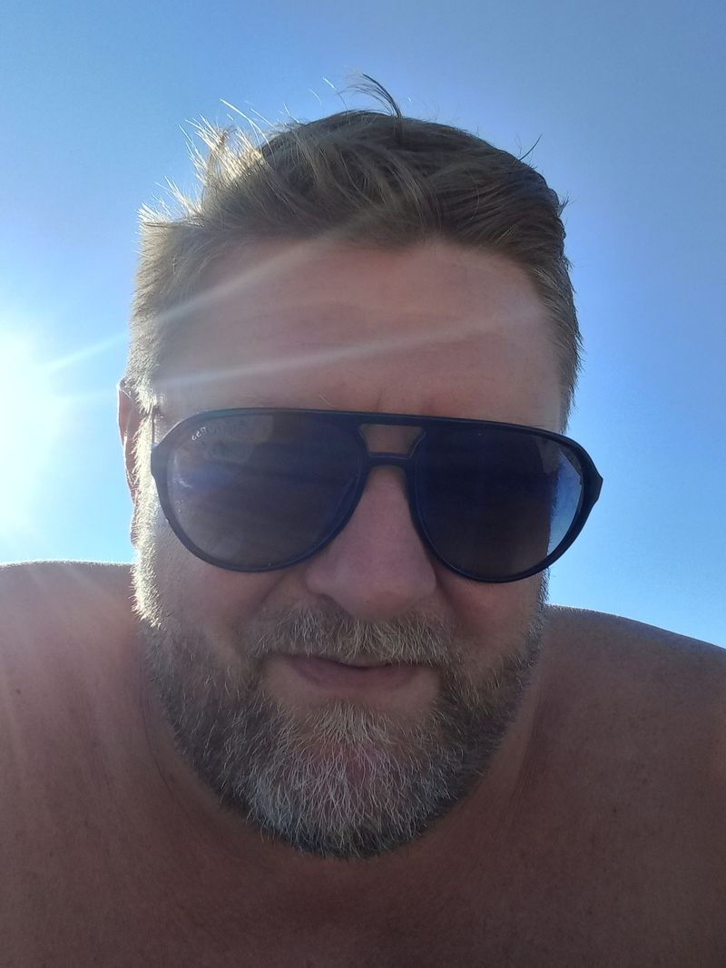 Mariusz, 48