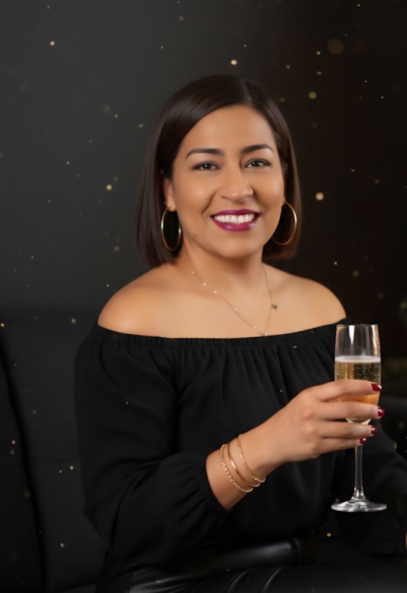 Mayra, 46