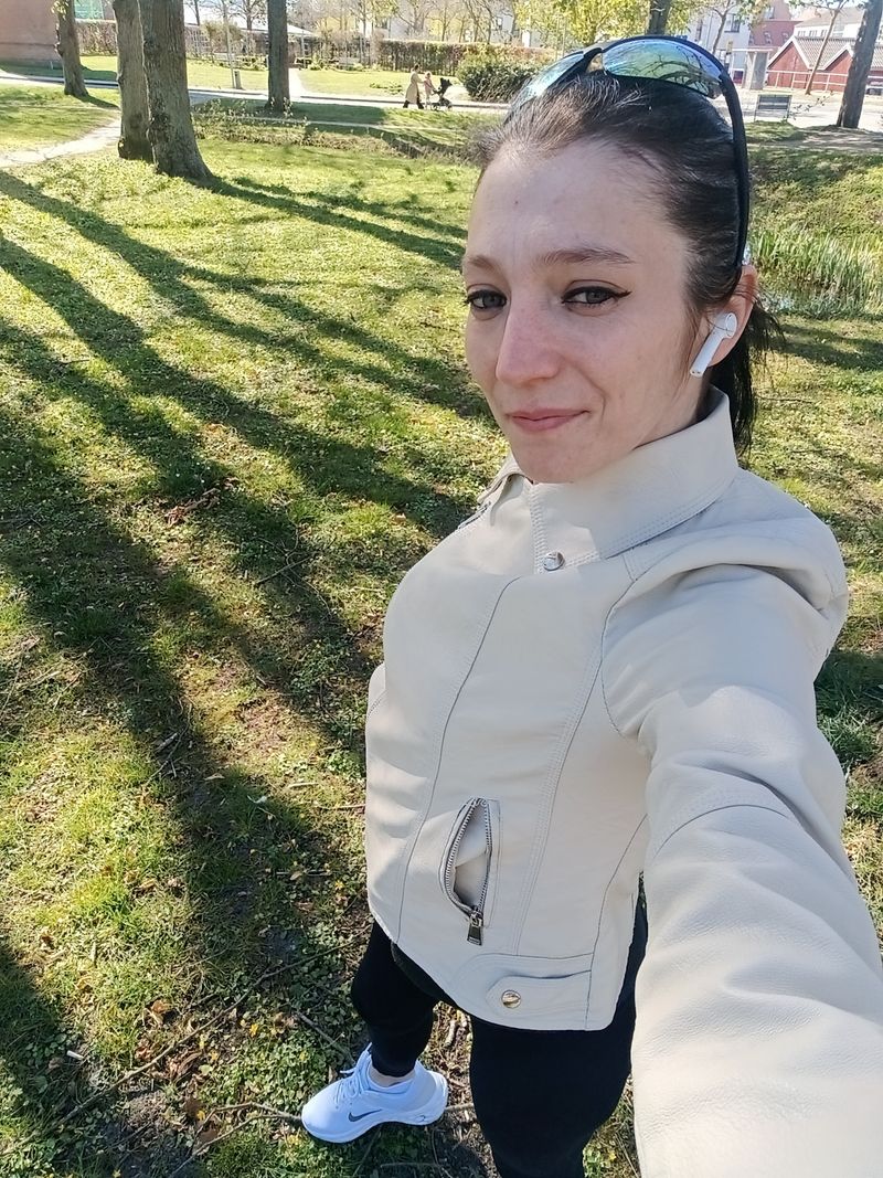 Paulina, 33