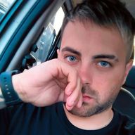 Nicolás, 31