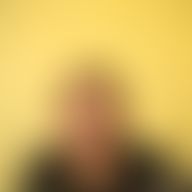 Claudia, 47