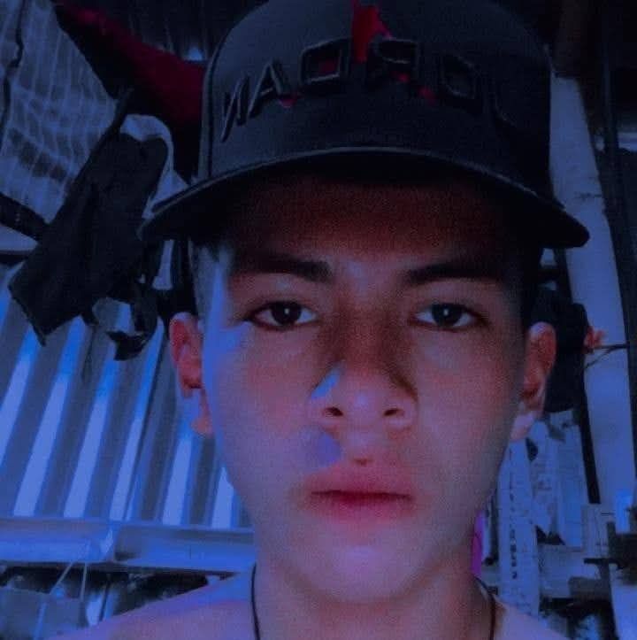 Enmanuel, 18