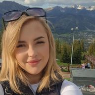 Ilona, 27