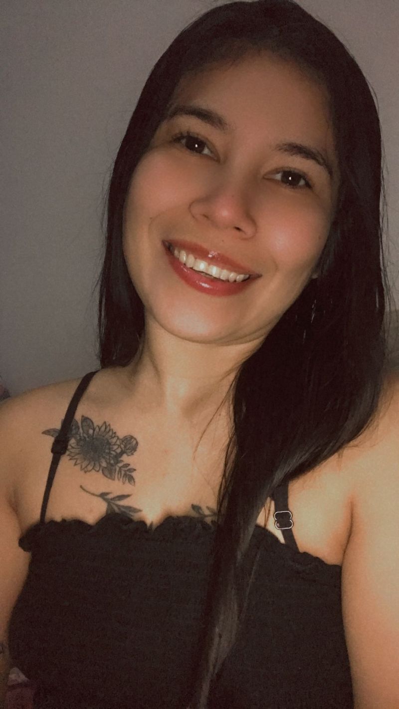 Carly, 30
