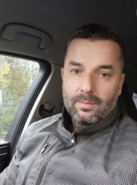 Wiktor, 45