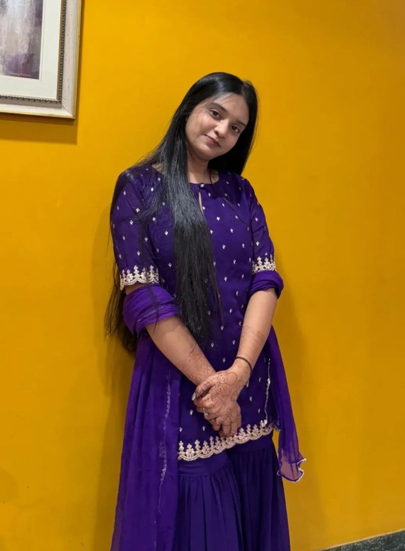 Sanjana, 34
