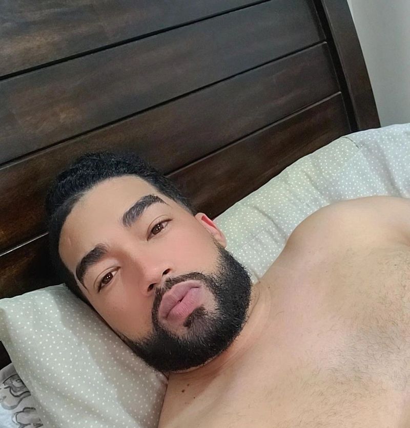 Charlie, 35