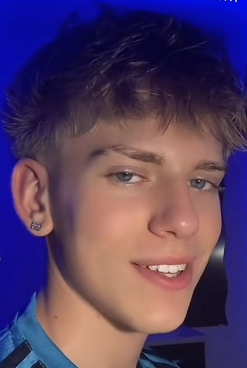 Lucas, 23