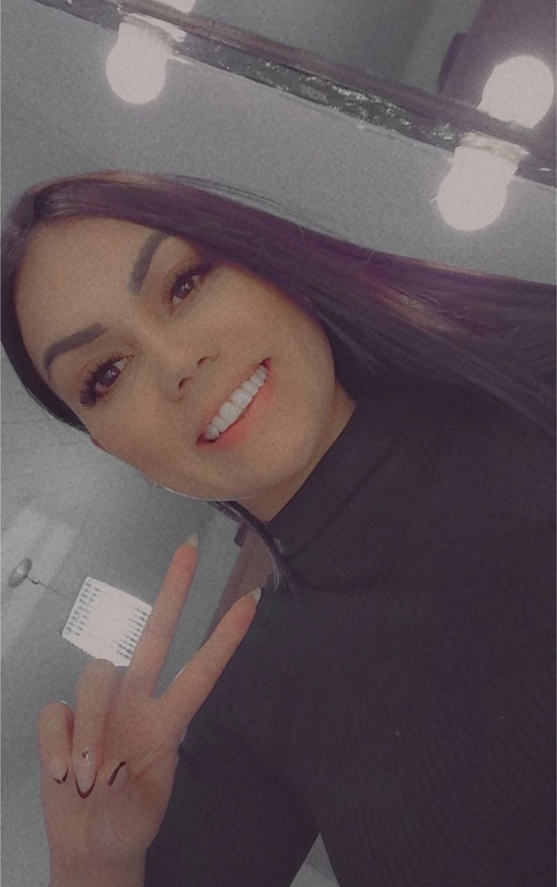 Ana, 26