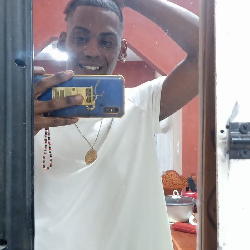 Yandry, 28