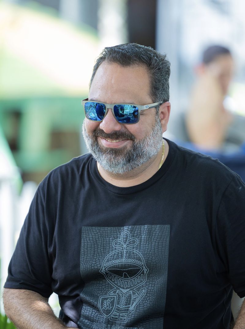 Cesar, 46