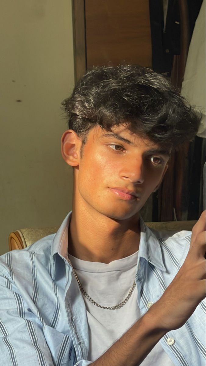 Swaym, 22
