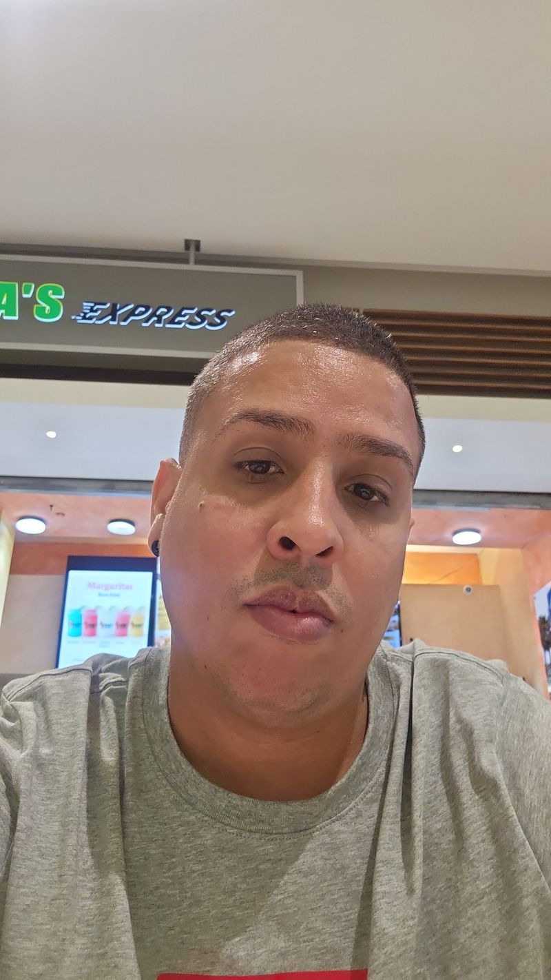 Tony, 39