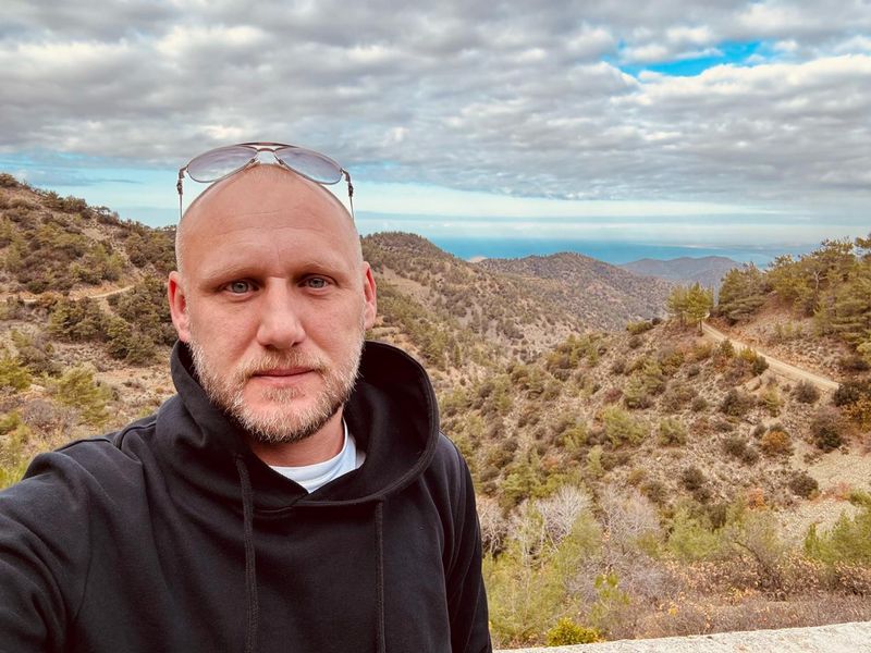 Konstantin, 43