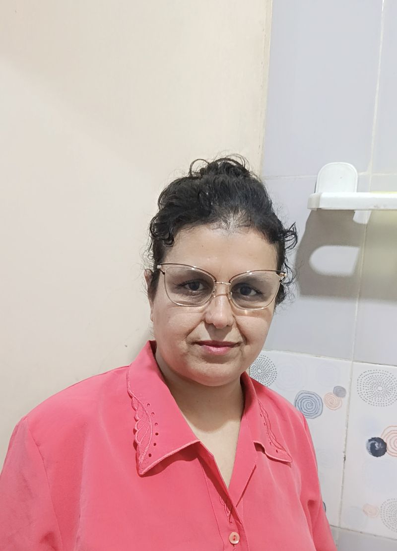 Wafae, 54