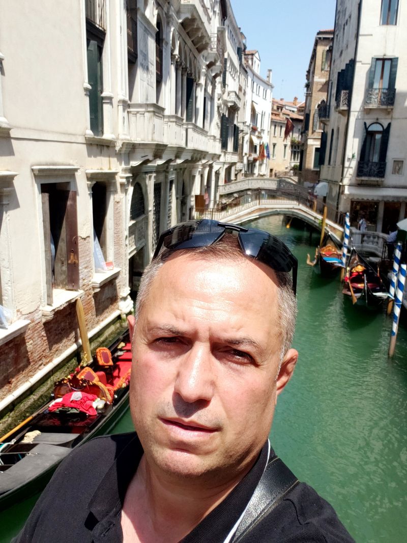 Dima, 46