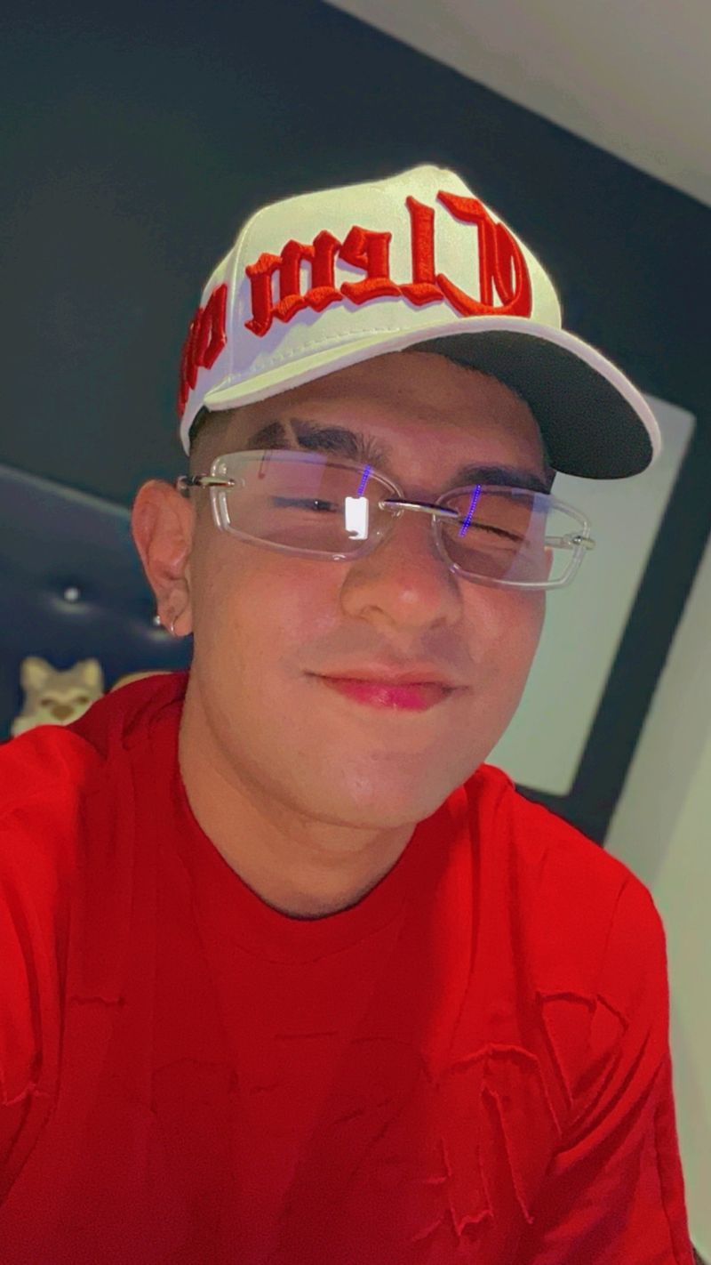 Johann, 25