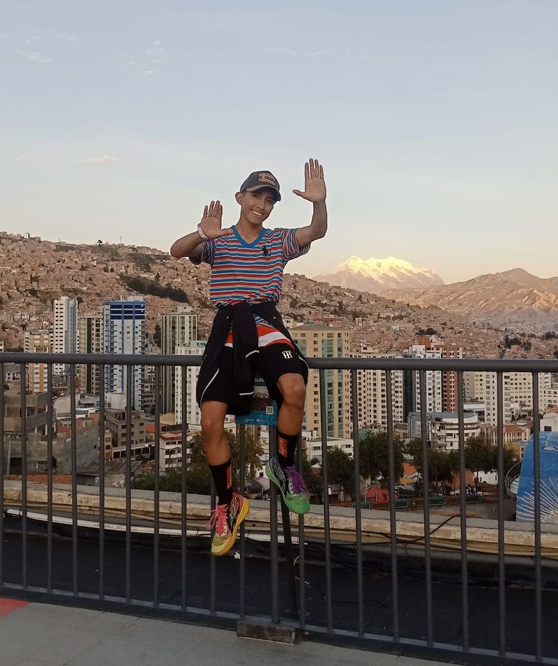 Luis, 18