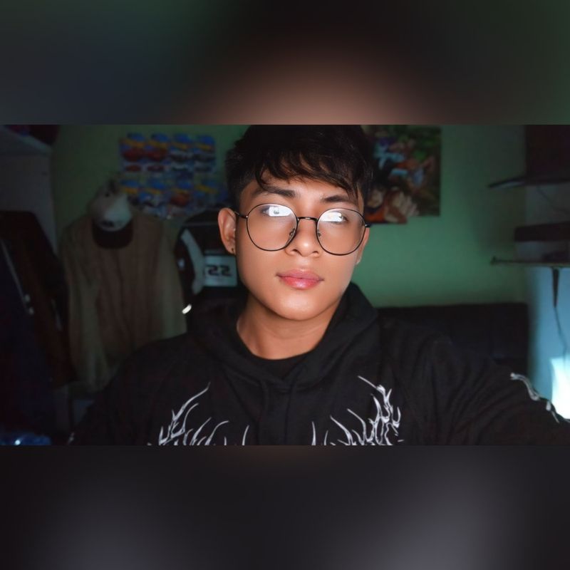 Kevin, 28