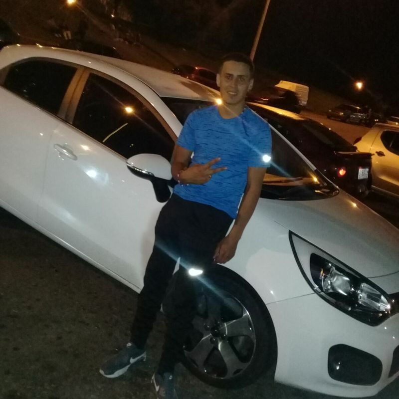 Andres, 31
