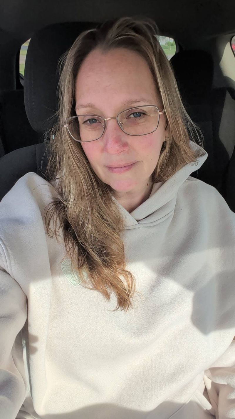 Felisa, 41