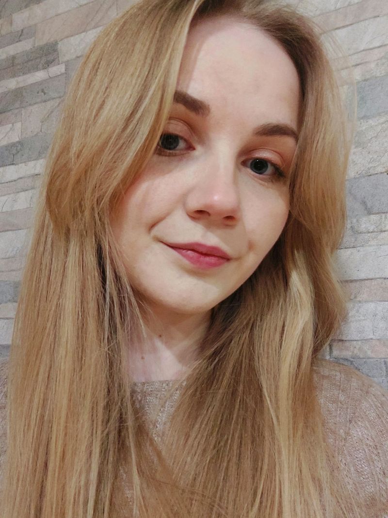 Оксана, 25